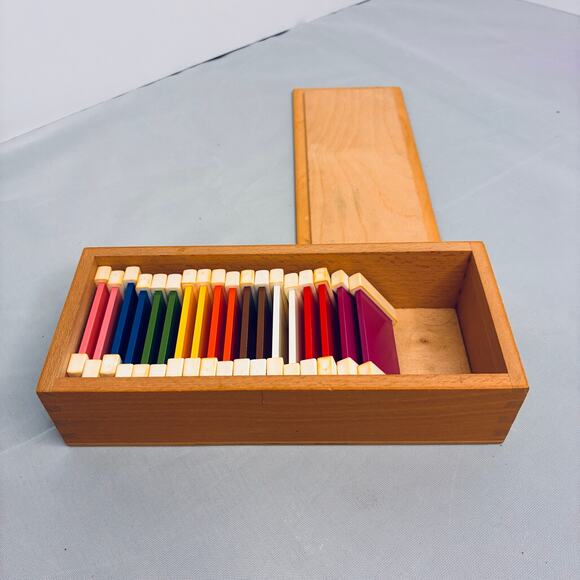 Nienhuis Montessori Second Box of Color Tablets Tertiary Wood Incomplete Age 3+ - Picture 1 of 9